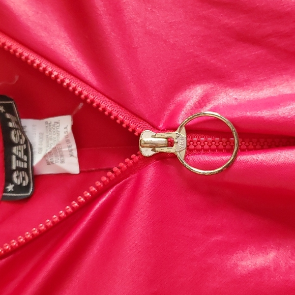 Vintage 70s/80s stretchy red dress - Picture 2 of 15